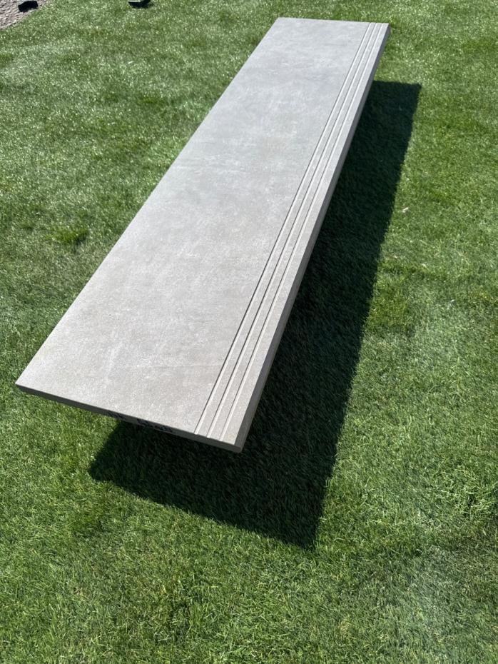 Ark Anthracite porcelain tile for patio edging