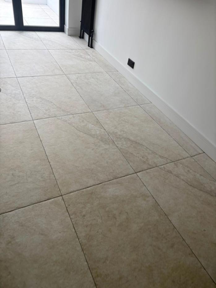 Austin White Antique Chiselled Edge Porcelain Tile - 600x400x9.5mm