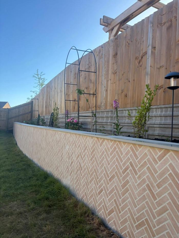 Bari Natural Herringbone Tile - 600x400mm
