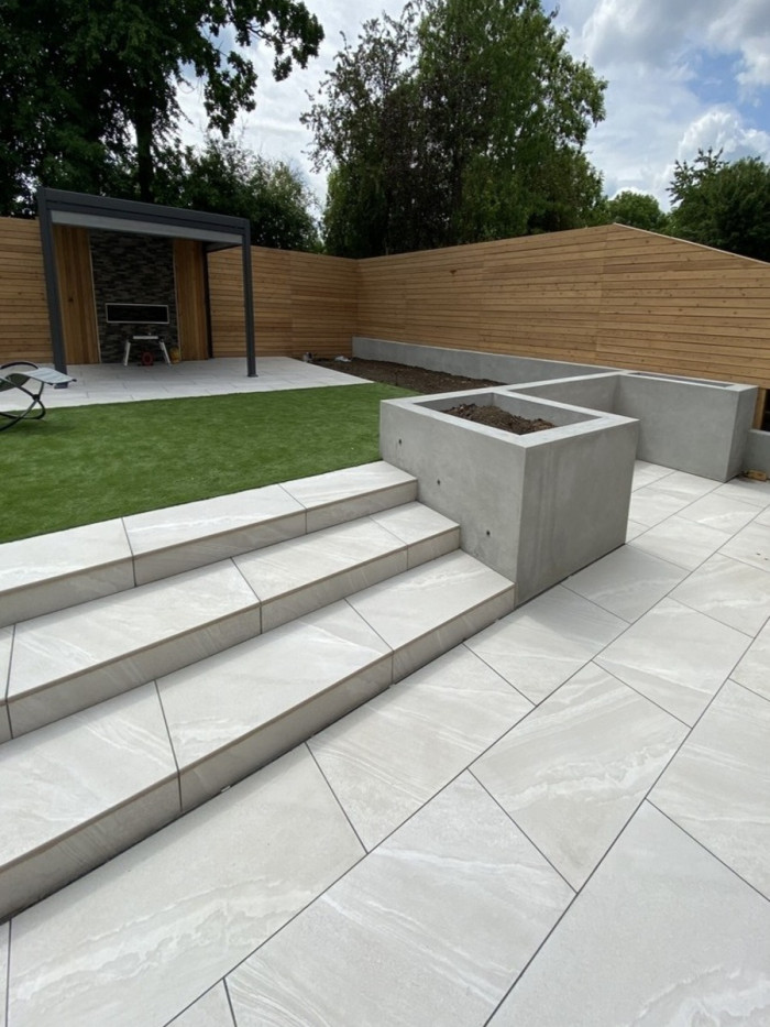 Verona Bianco Outdoor Porcelain Slab - 900x600x20mm