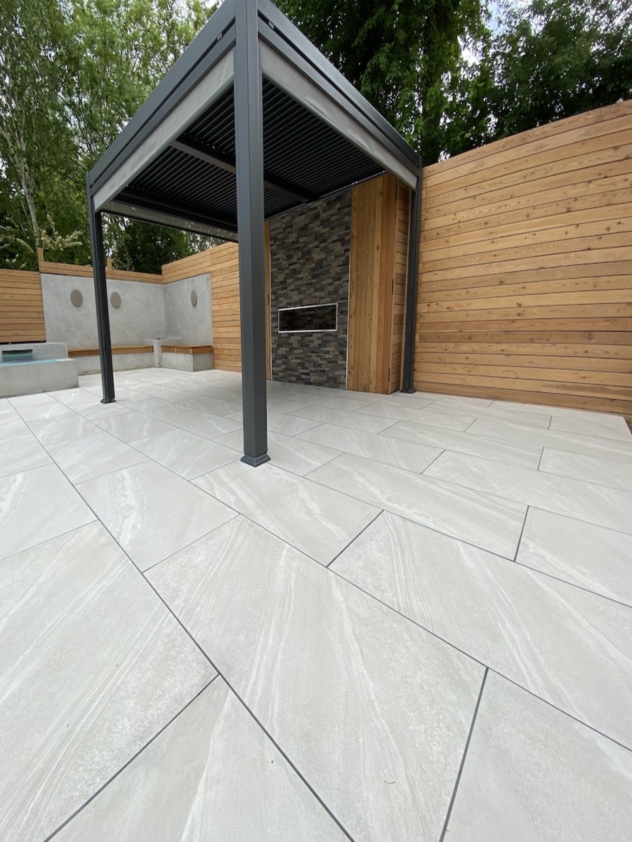 Esparada White Outdoor Porcelain Paving Slabs - 900x600x16mm