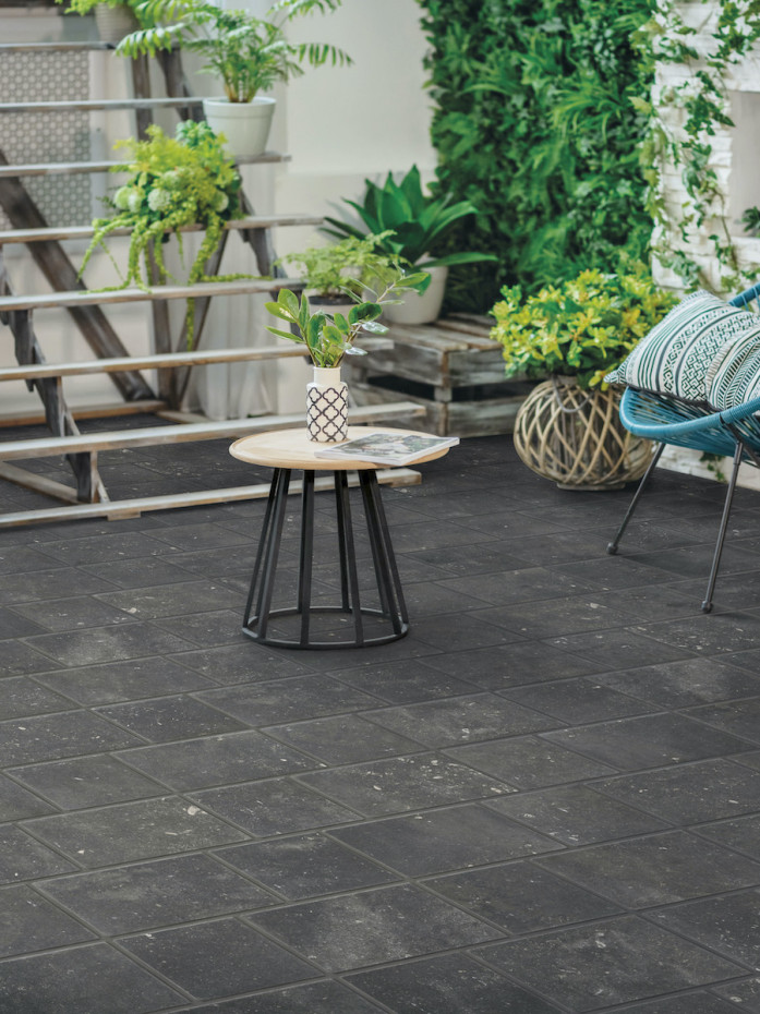 Bluestone Black Porcelain Paving slabs 300x200 pack