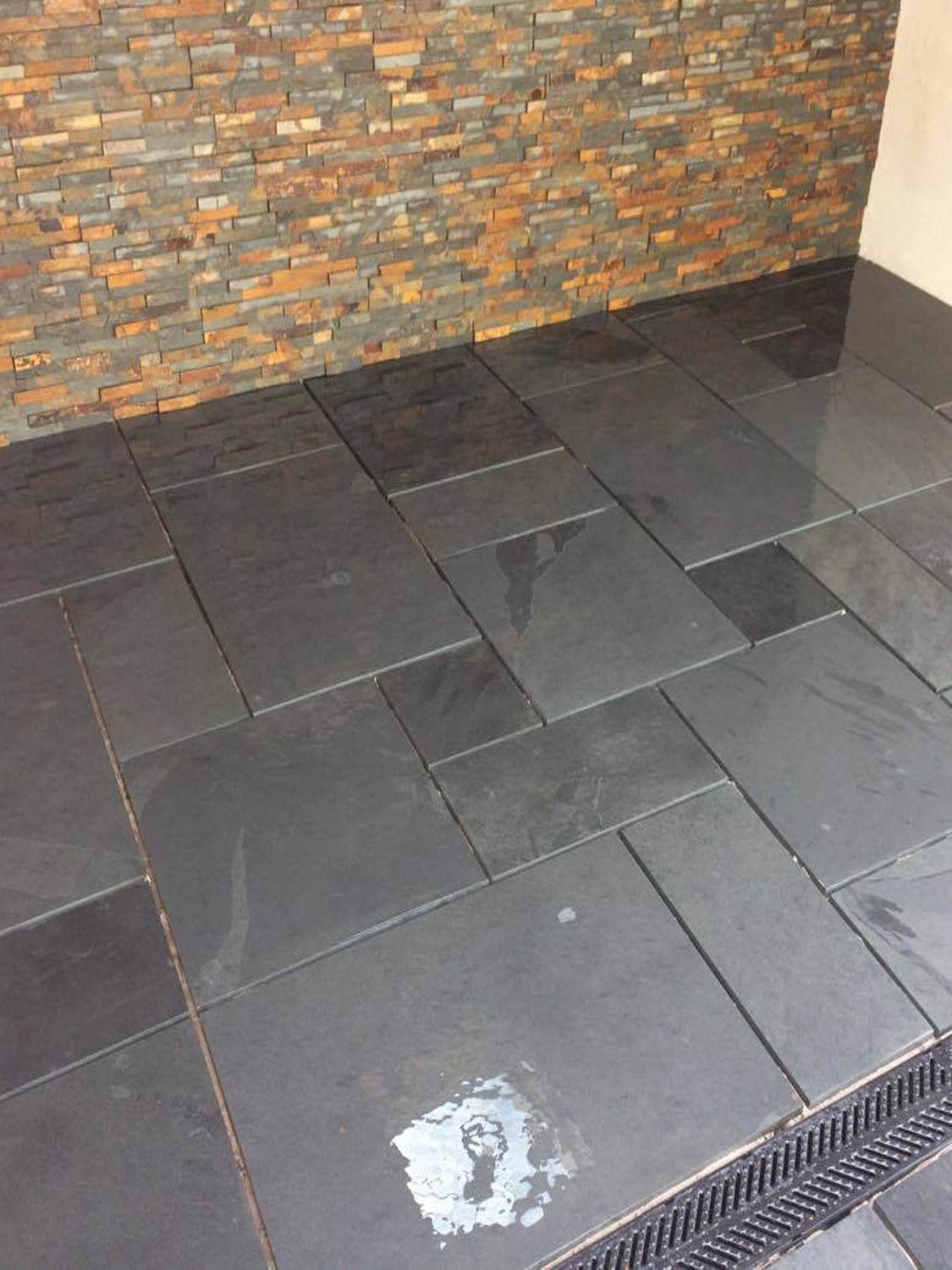 Brazil Black Slate Paving Slabs - Mix Size Patio Pack