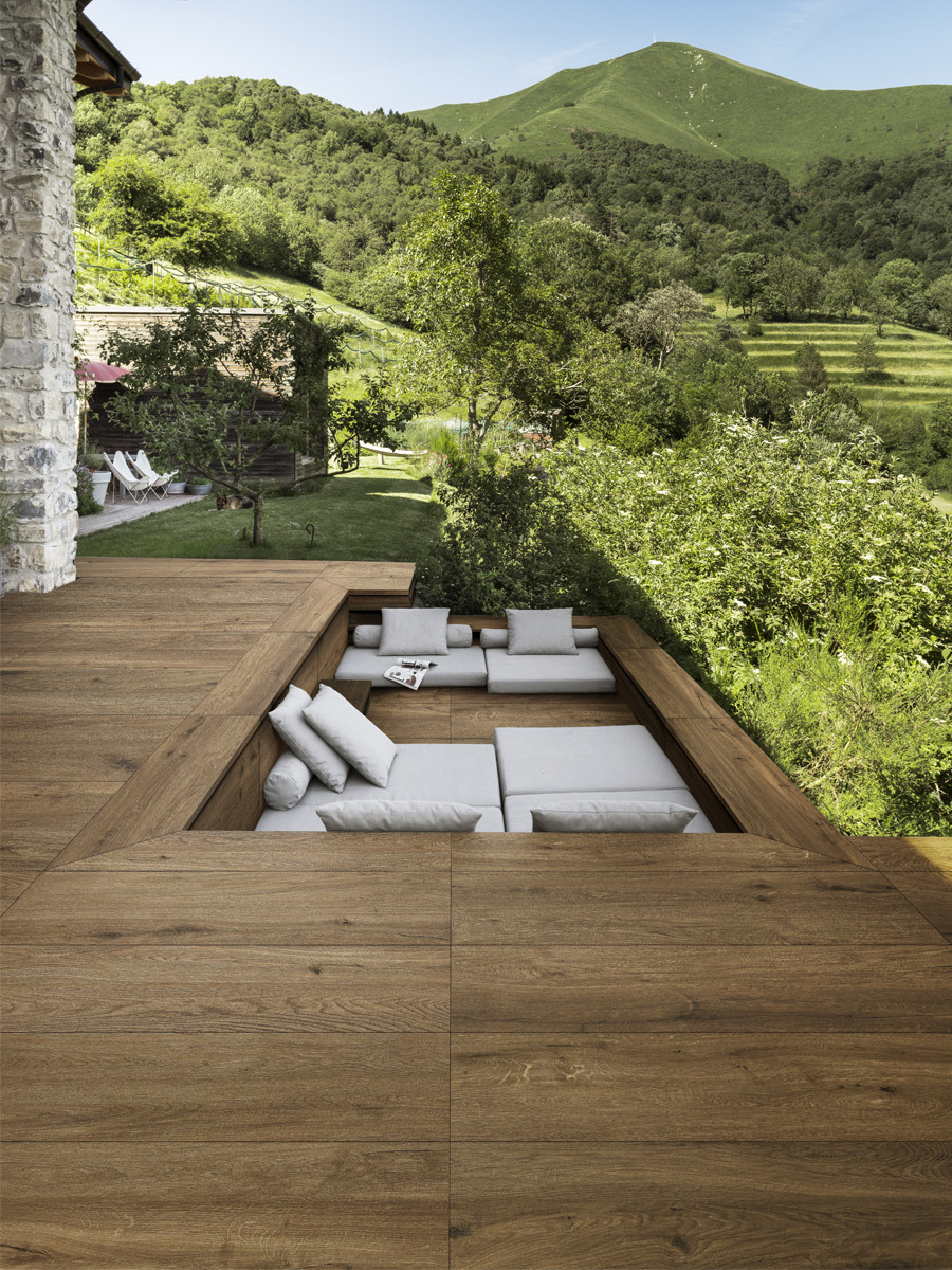 Castagno Wood Effect Outdoor Porcelain Paving Planks - 1200x400 Pack