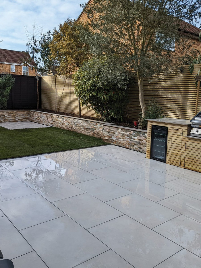 Eclipse Off White Outdoor Porcelain Slab - 900x600x20mm