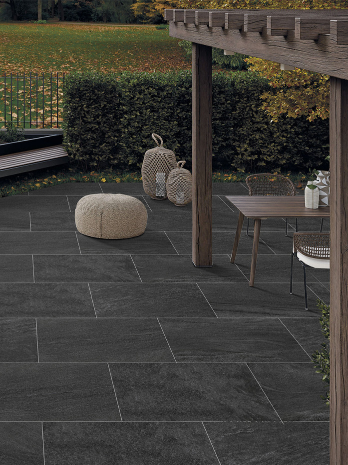 Everest Nero Outdoor Porcelain Paving Slabs - 900x600x20mm