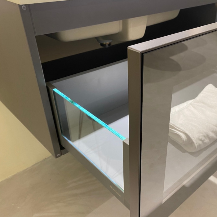 Florence Glass Drawer Vanity With Metal Shelf & Sensor Light - 750mm