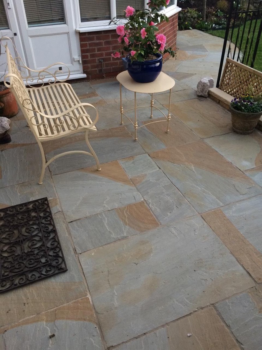 York Grey Indian Sandstone Paving Slabs Mix Size Patio Pack