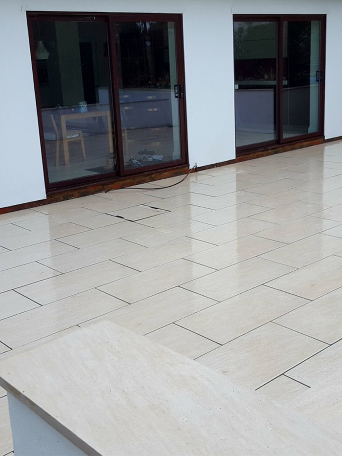 Ivory Sawn Sandstone Effect Outdoor Porcelain Slab - 900x450x20mm