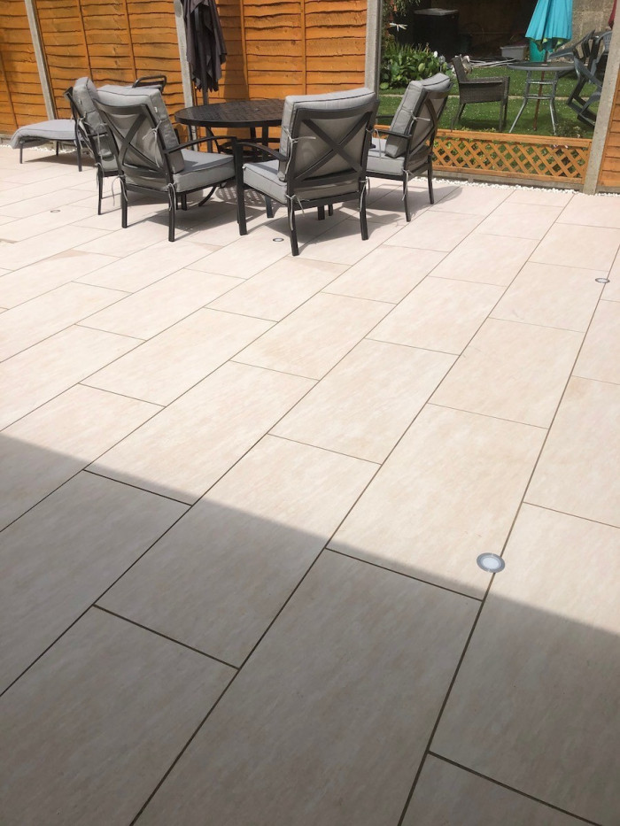 Ivory Sawn Sandstone Effect Outdoor Porcelain Slab - 900x450x20mm