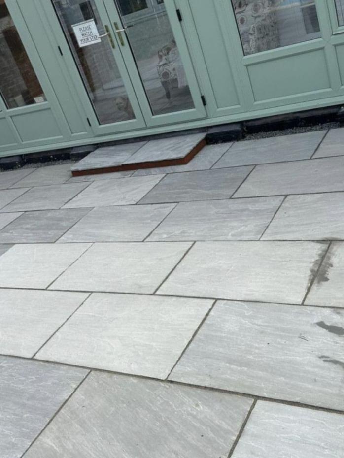 Kandla Grey Indian Sandstone Driveway Paving Slabs - 600x300x40mm Pack