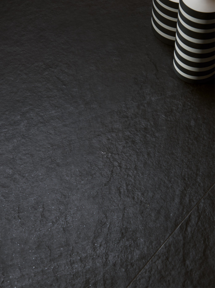 Lavagna Nero Italian Tile - 600x300x10mm