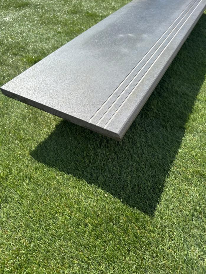 1200x300x20mm Luna Ash outdoor bullnose tile
