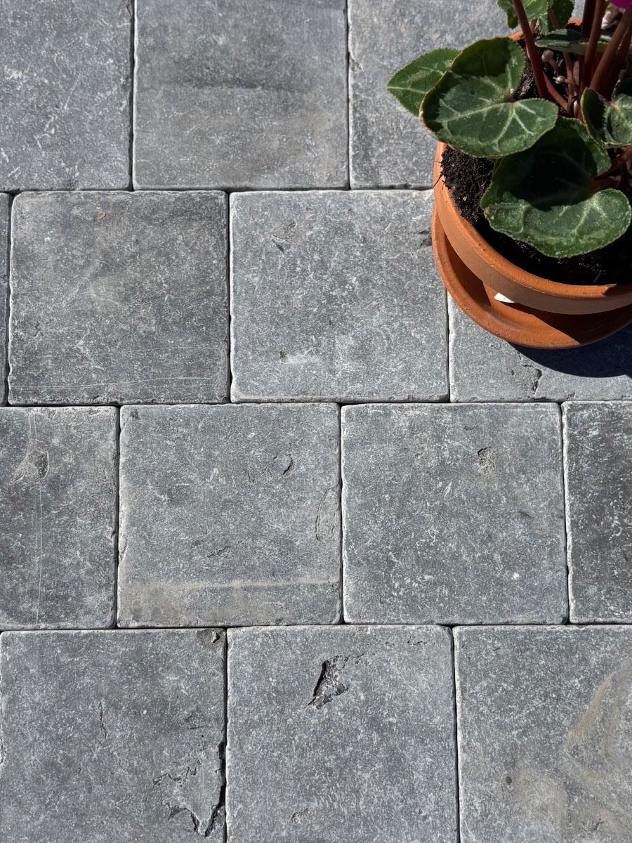Naples Dark Grey Limestone Tiles - 400x400mm