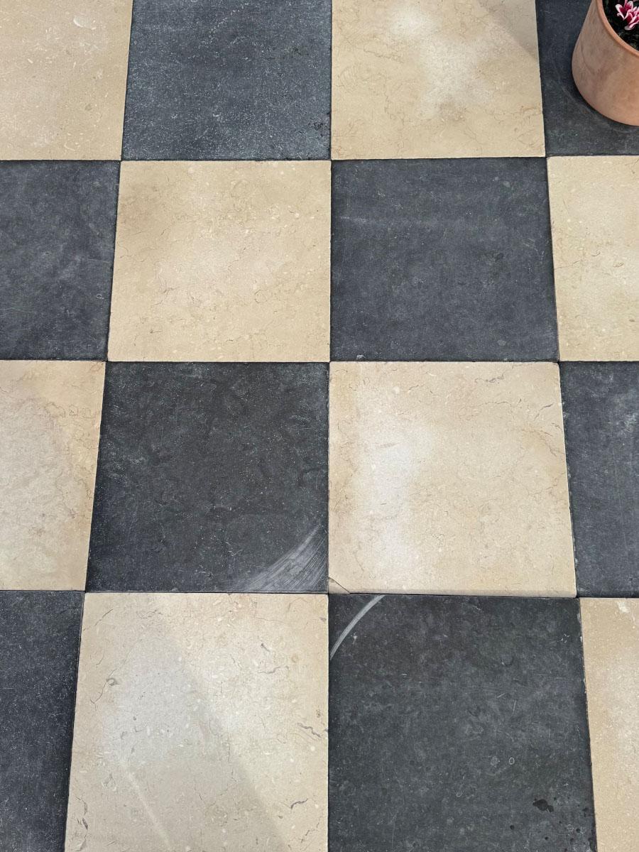 Naples Light And Dark Honed Limestone Checkerboard - Mix Pack