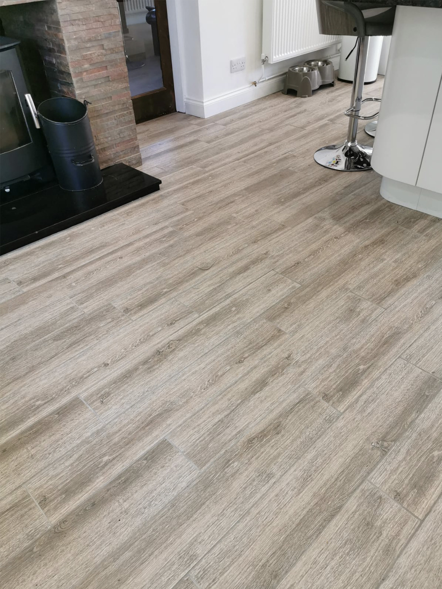 Oak Wood Effect Indoor Floor Tile - 900x150mm