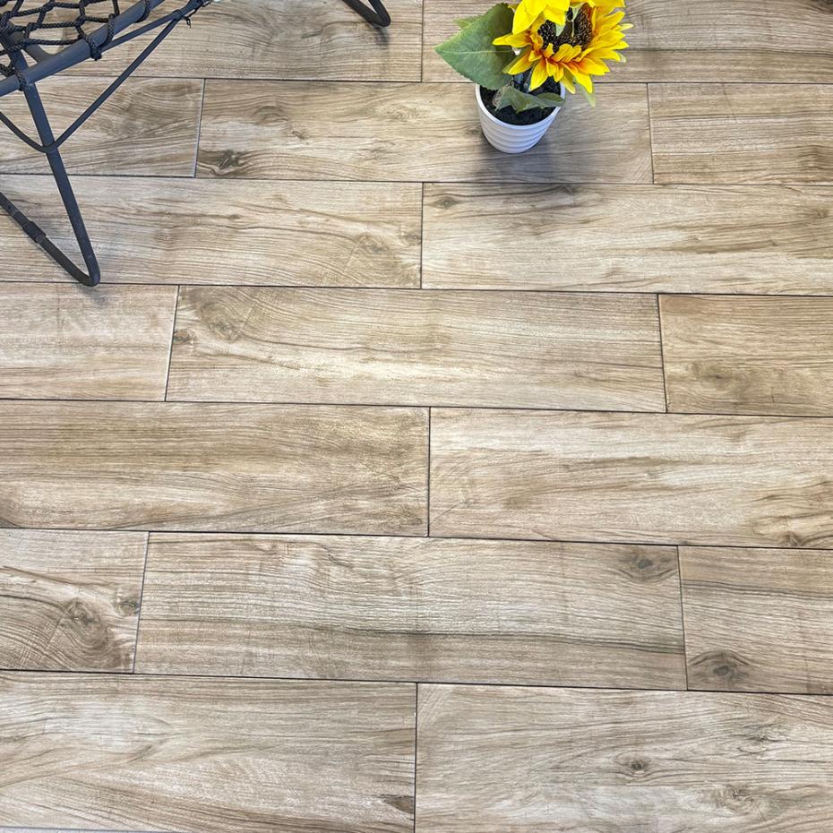 picasso-vizon-wood-effect-porcelain-tile---automn-brown-600x150_937219078_l.jpg