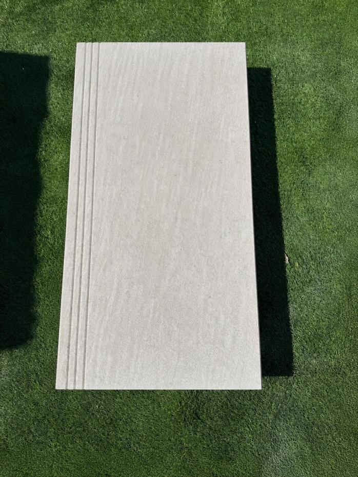 Ivory porcelain bullnose paving tile 20mm