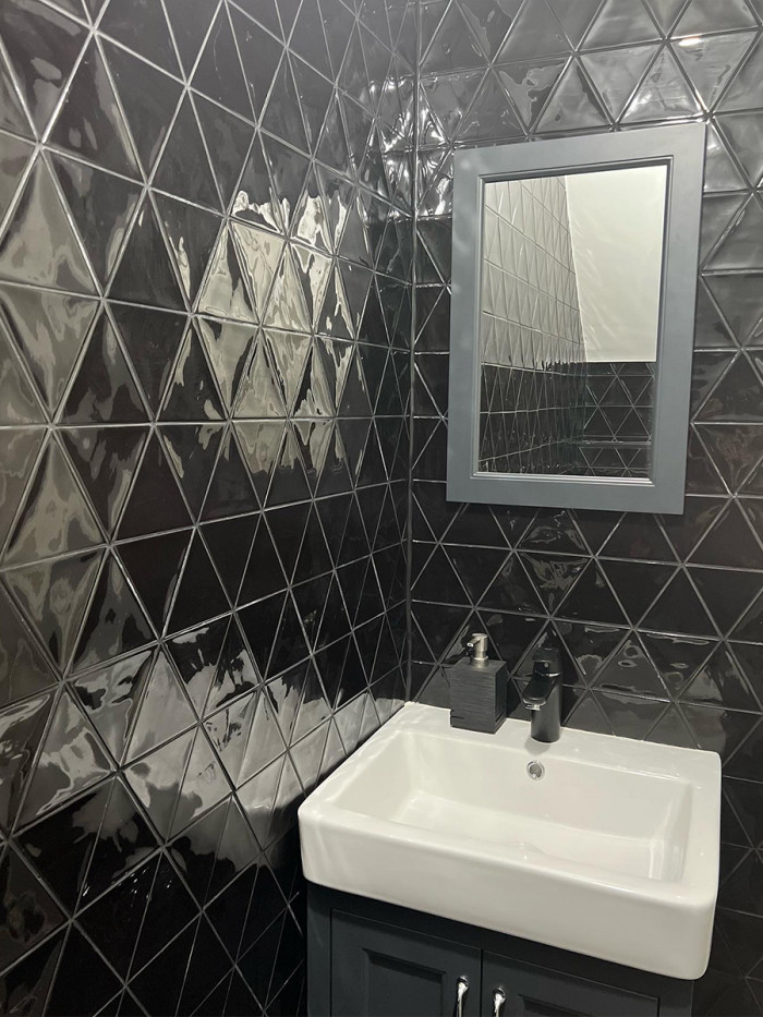 Mayfair Black Pyramid Gloss Wall Tiles - 115x130