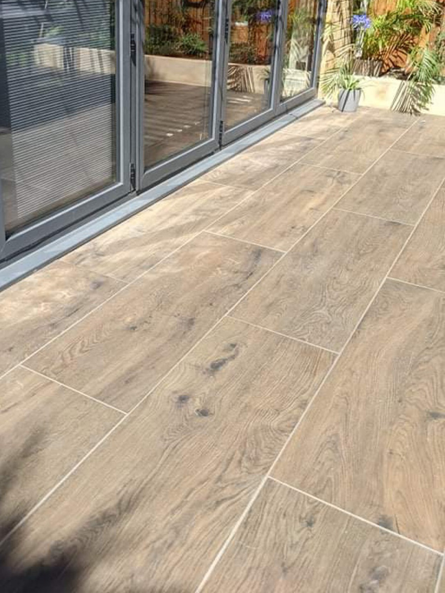 Quercia Italian Wood Effect Outdoor Porcelain Paving Slabs- 1200x400 Pack