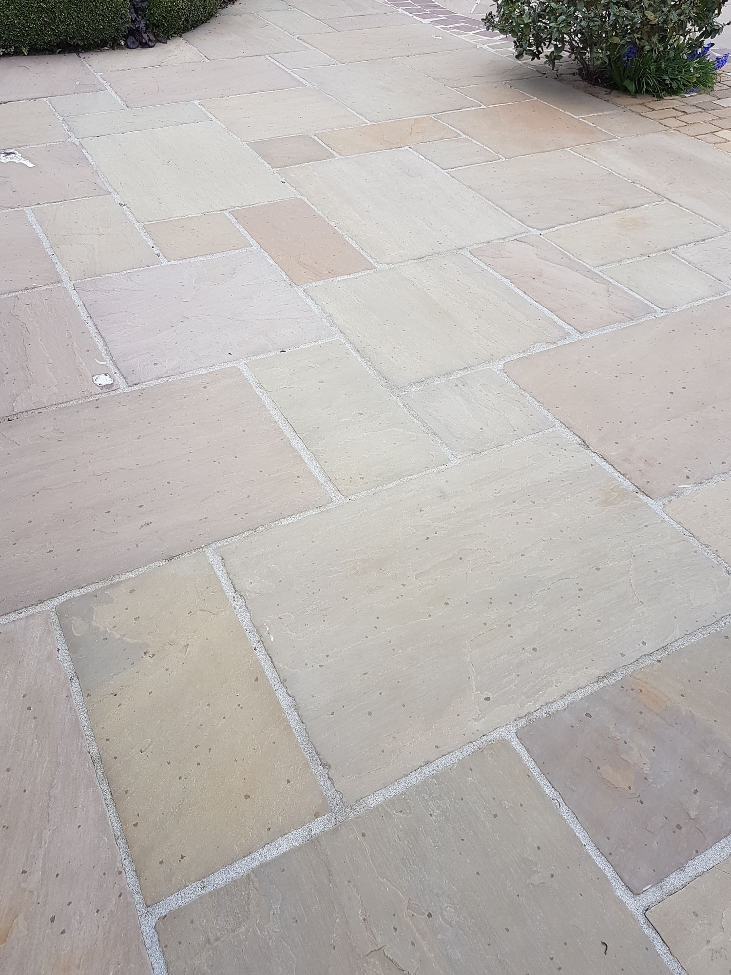 Raj Green Indian Sandstone Paving Slabs -  Mix Size Patio Pack