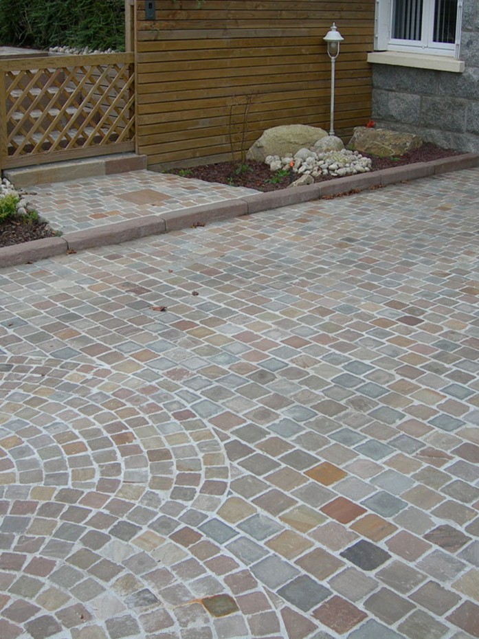 Mix Brown Antique Tumbled Natural Sandstone Setts - 100x100 Pack