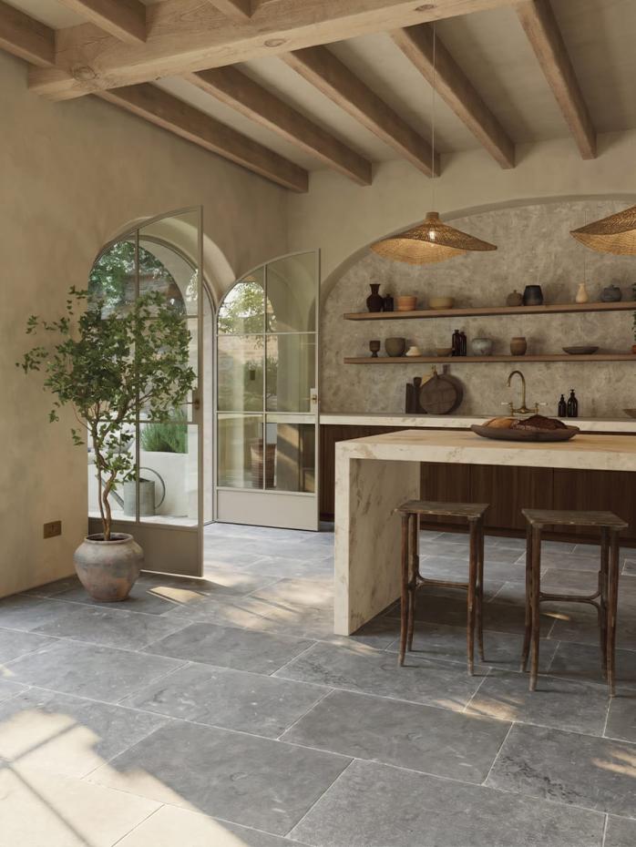 Savoy tumbled natural limestone tiles 600x400mm