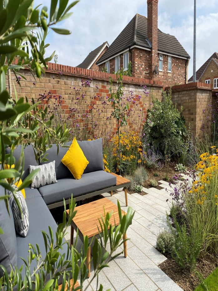 Silver Grey Granite Paving Slabs - 900x200x20mm