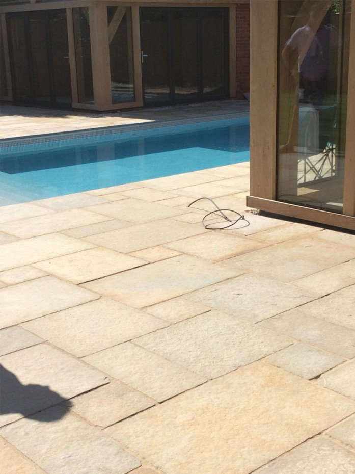 Tandur Yellow Antique Limestone Paving Slabs - 900x600mm