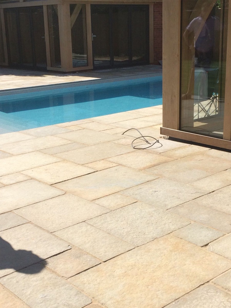 Tandur Yellow Antique Limestone Paving Slabs - 900x600mm