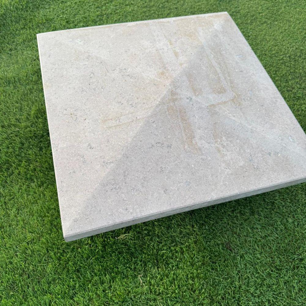 Dijon Limestone Pyramid Pier Caps - 450x450x60mm Dijon Limestone Pyramid Pier Caps - 450x450x60mm