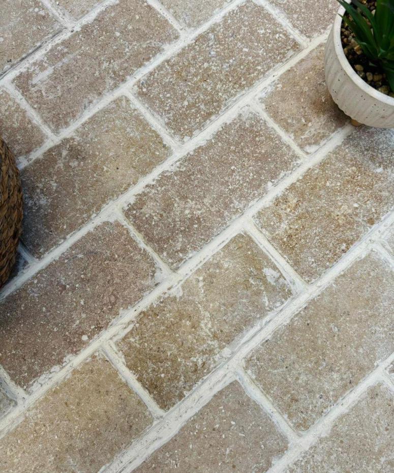 Dijon Limestone Honed Tumbled Cobbles - 200x100x40mm