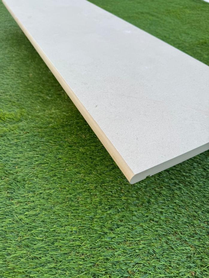 Luna white porcelain tile rounded edge