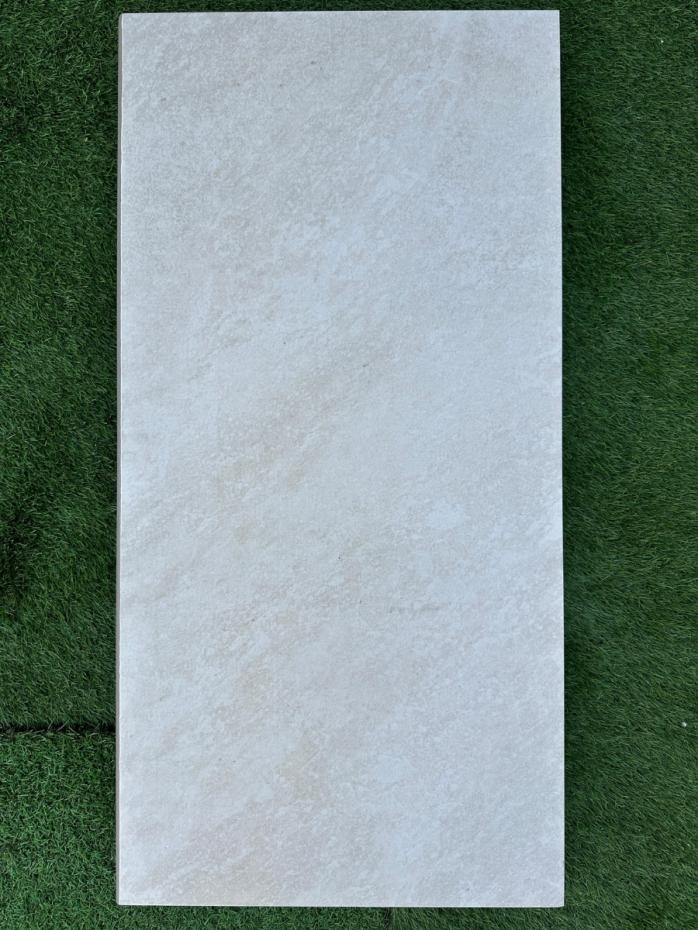 Quartz White Outdoor Porcelain Bullnose - 900x450x20mm