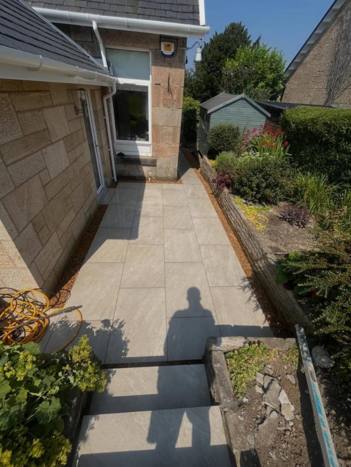 Valencia Beige Outdoor Porcelain Paving Slabs - 900x600x20mm
