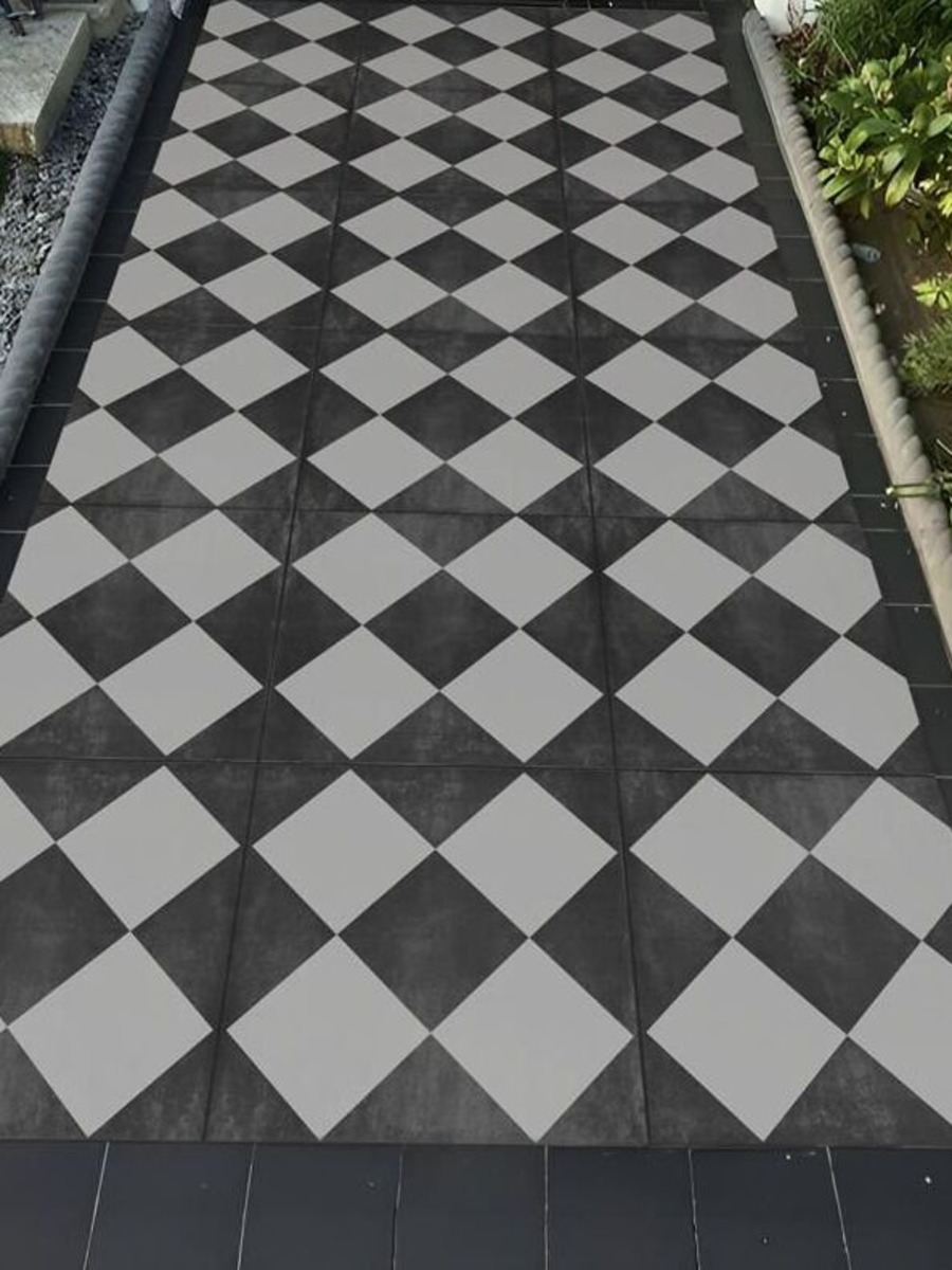 Victorian Check Decor Outdoor Paving Slabs - 600x600x20mm