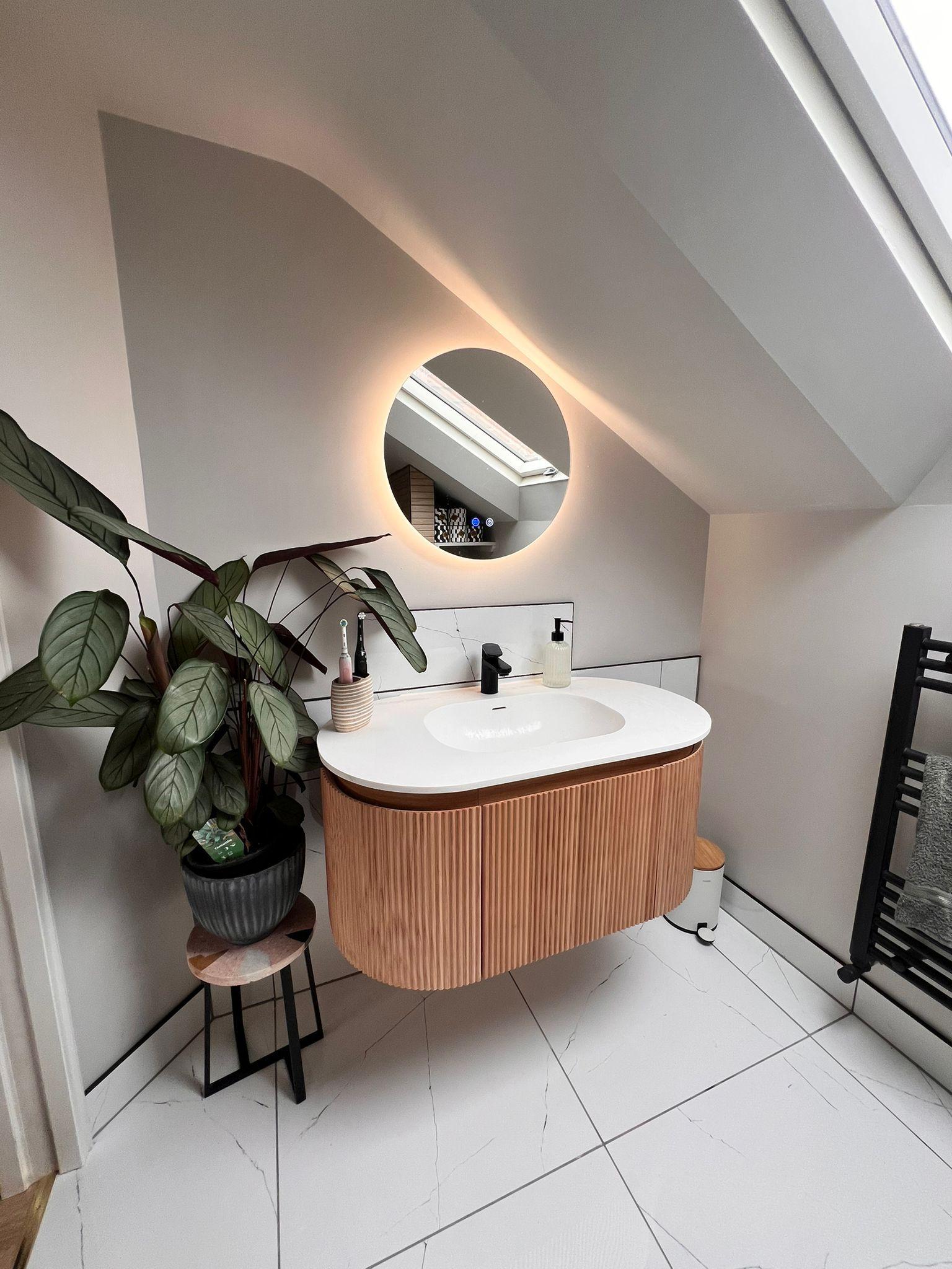 Kensington Solid Wood Wall Mounted Oval Basin Fluted Bathroom Vanity Unit - 900mm