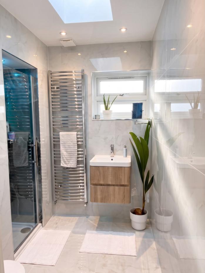 White Onyx Polished Porcelain Tile - 1200x600mm